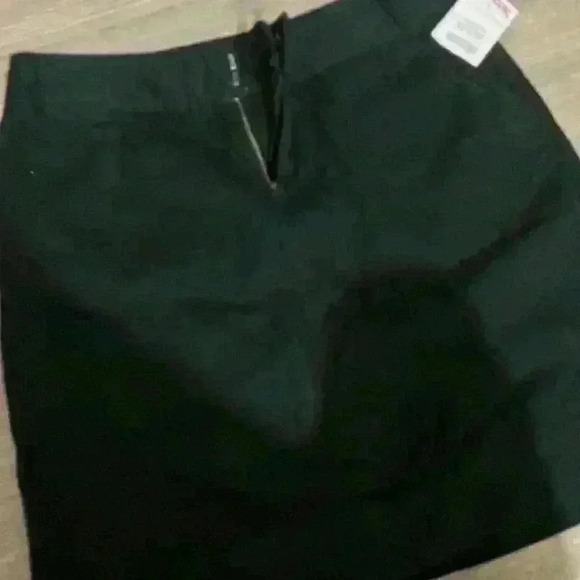 NWT Mernoa Stretch Black Cargo / Pencil Skirt Size 2 - Picture 5 of 7